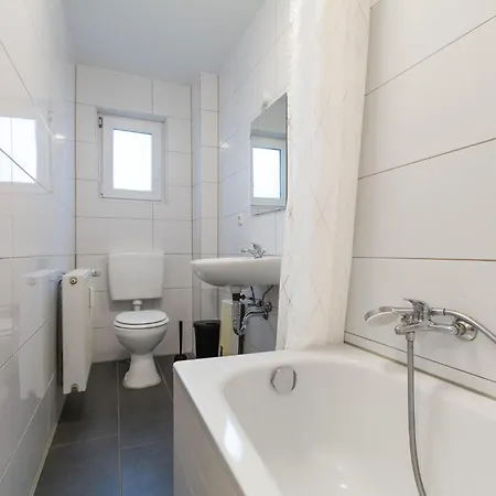 T&k - - 3 And 4 Monteur Daire